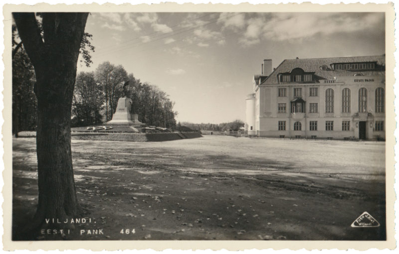 Vabaduse plats 1930ndatel. Foto Jaan Riet, VMF 313: 443